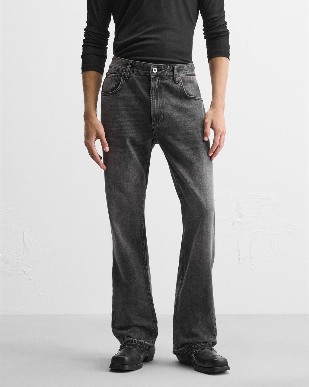AZAR FLARED JEANS