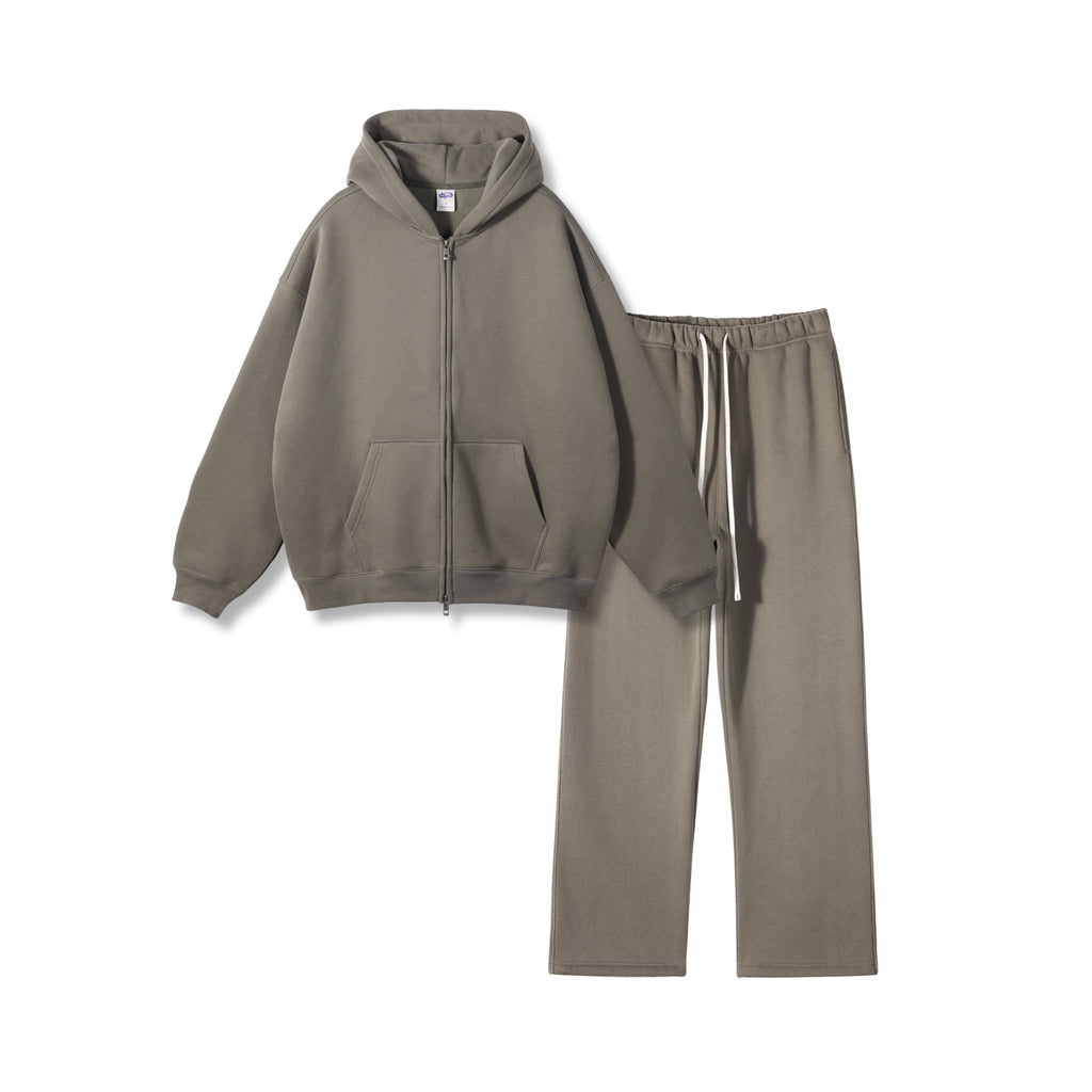ESSENTIAL BAGGY TRACKSUIT