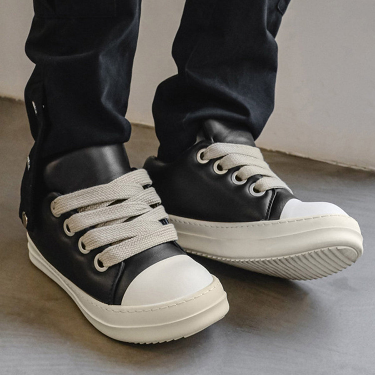 CURVEA SNEAKER