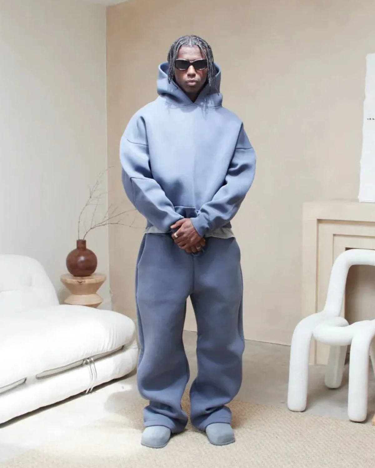 MINIMALIST TRACKSUIT
