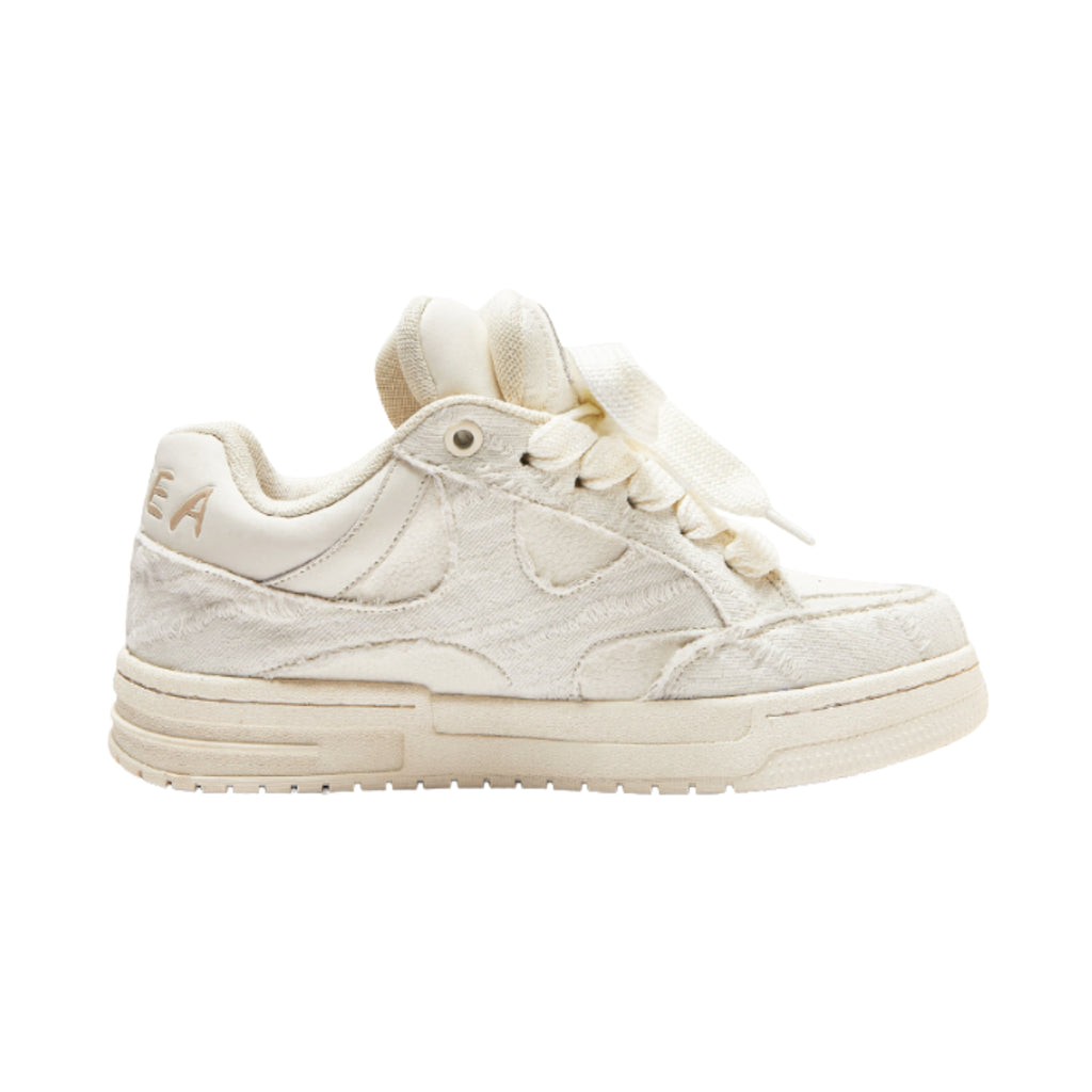 NOVA SNEAKER
