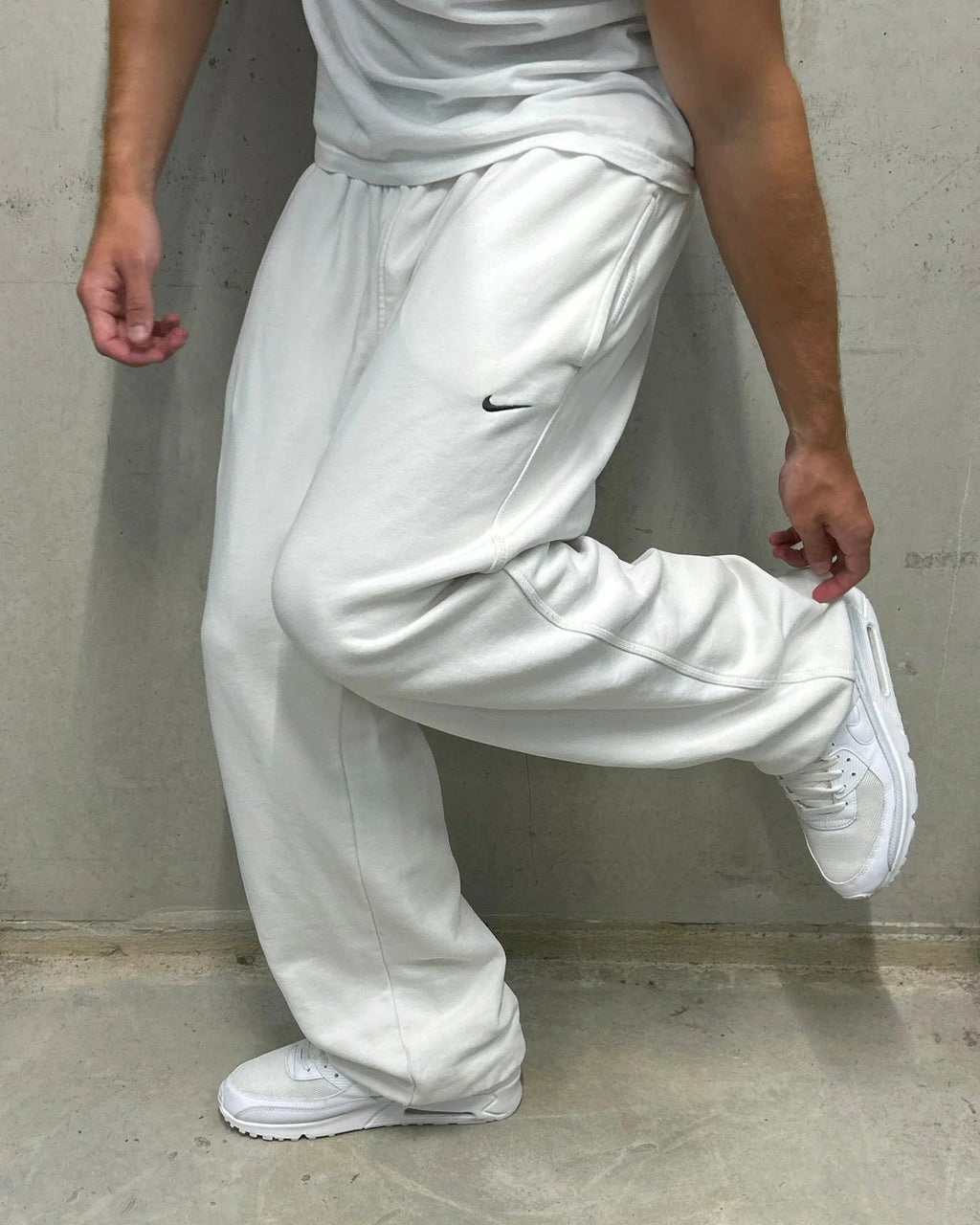SWOOSH BAGGY JOGGERS