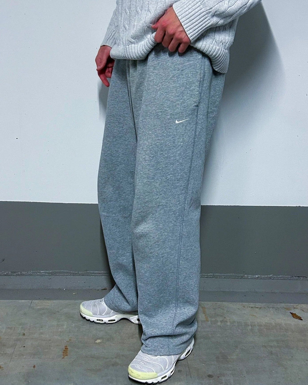 SWOOSH BAGGY JOGGERS