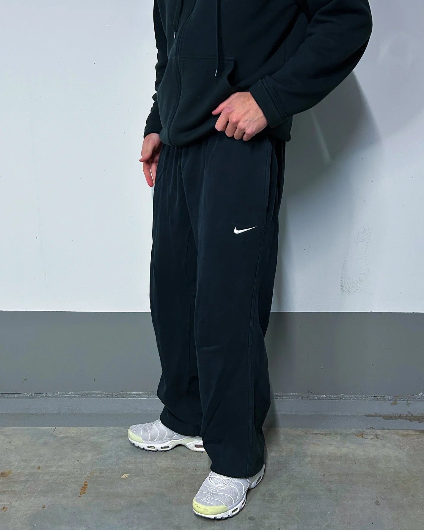 SWOOSH BAGGY JOGGERS