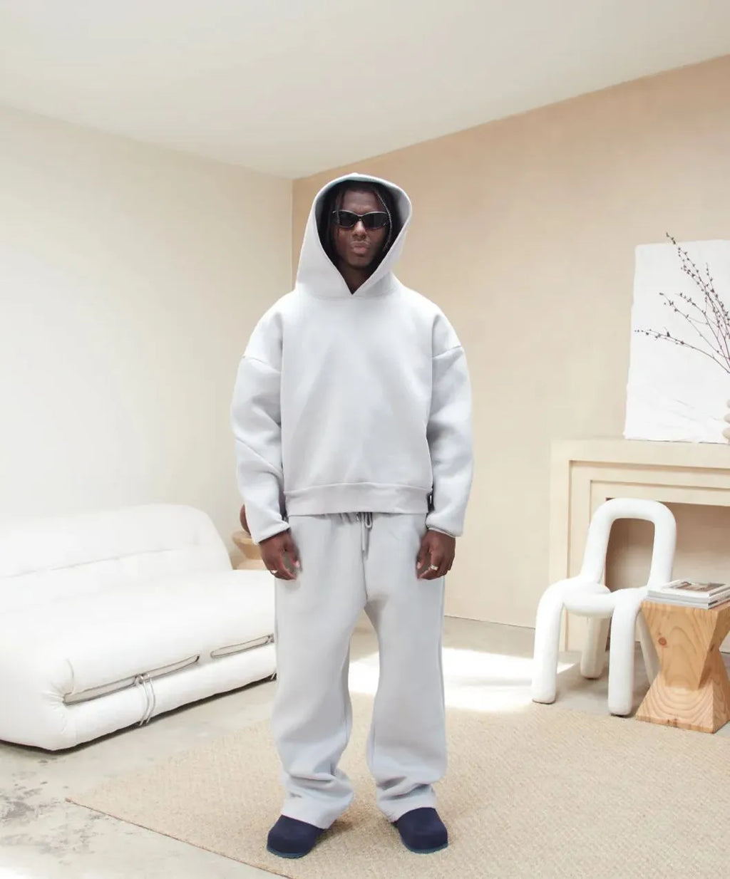 MINIMALIST TRACKSUIT