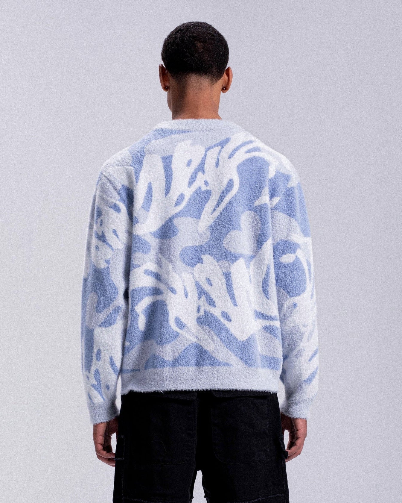 JOSH FLUFFY SWEATER