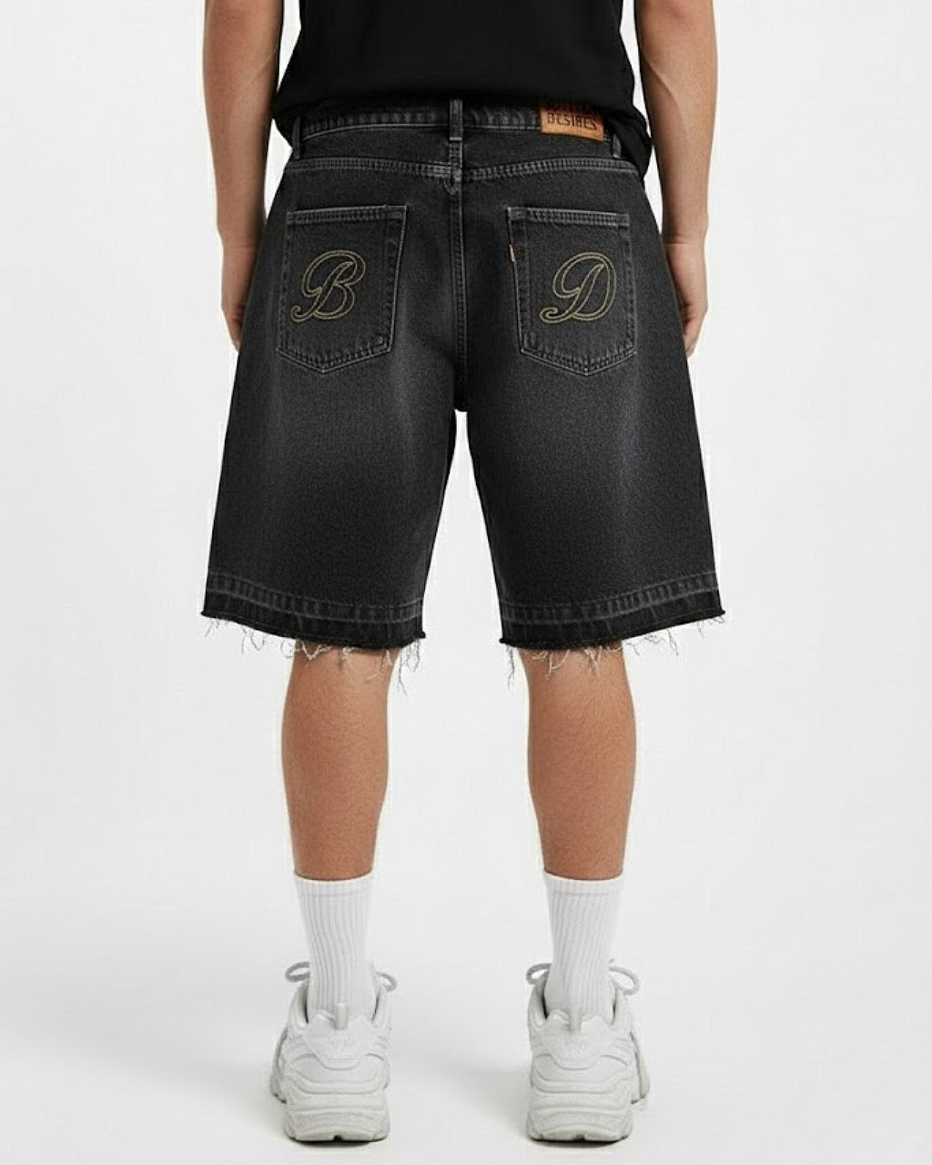 BOTTEGA SHORTS