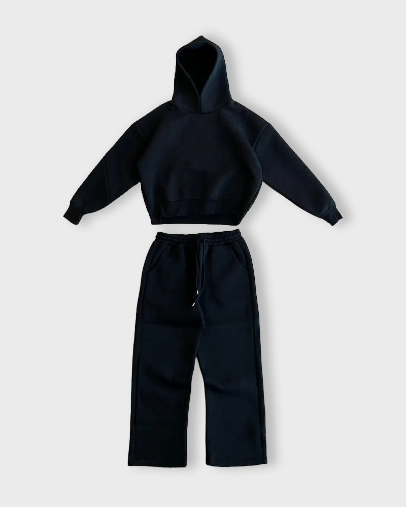 MINIMALIST TRACKSUIT