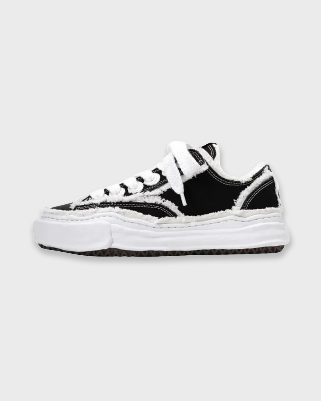 SUTORA SNEAKER